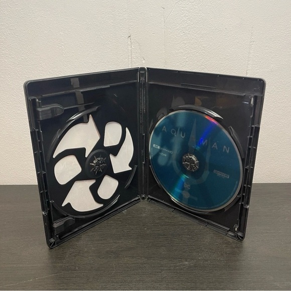 Aquaman (**4K UHD ONLY NO BLU RAY**) Jason Mamoa (2018) - Picture 4 of 8